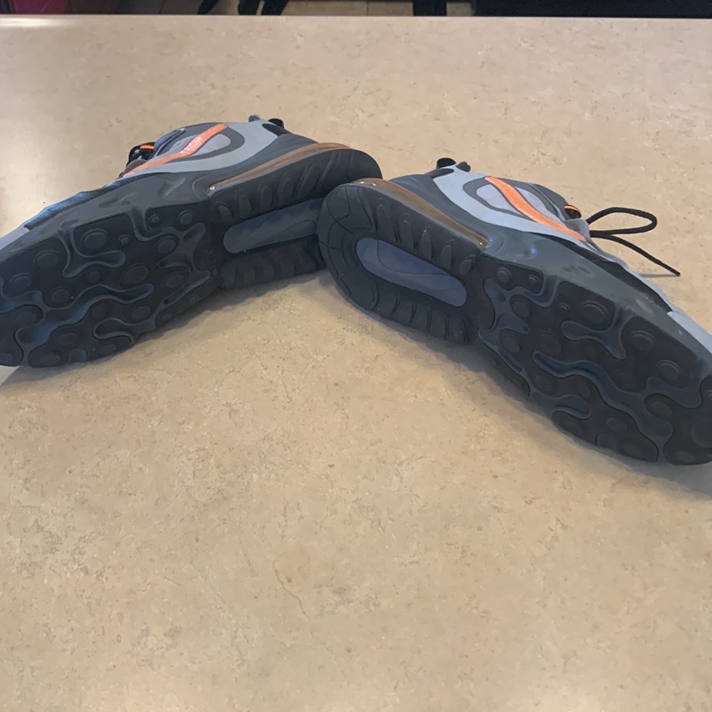 Nike Air270 React - image 6